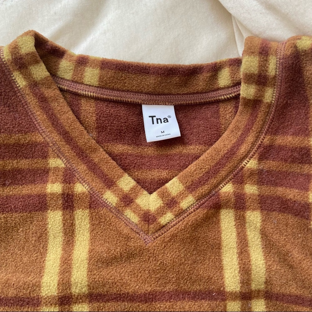 Aritzia Fleece Sweater Vest - Picture 3 of 4